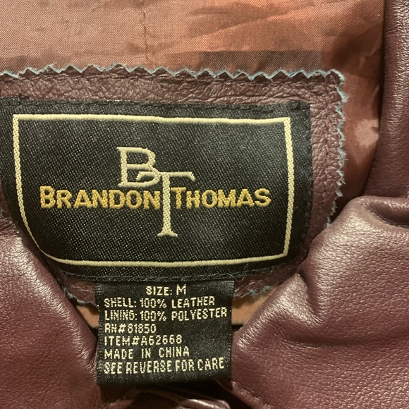 ⬇️SALE⬇️NWOT💗 BURGUNDY  FULL LENGTH LEATHER COAT - Picture 5 of 5